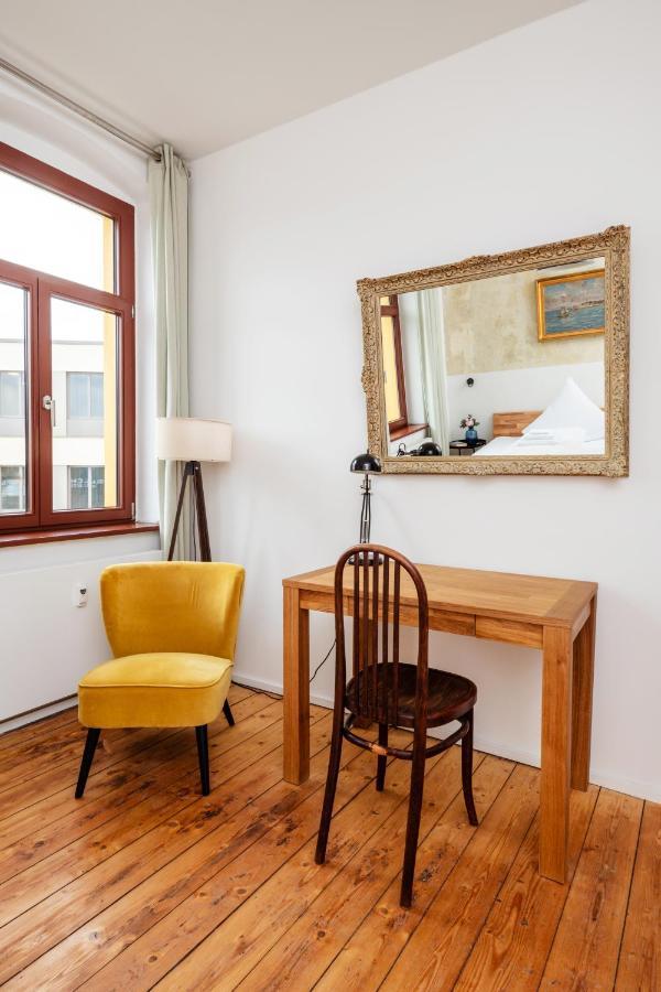 Kuenstlerzimmer Im Kulturhaus Haeselburg Gera Ngoại thất bức ảnh