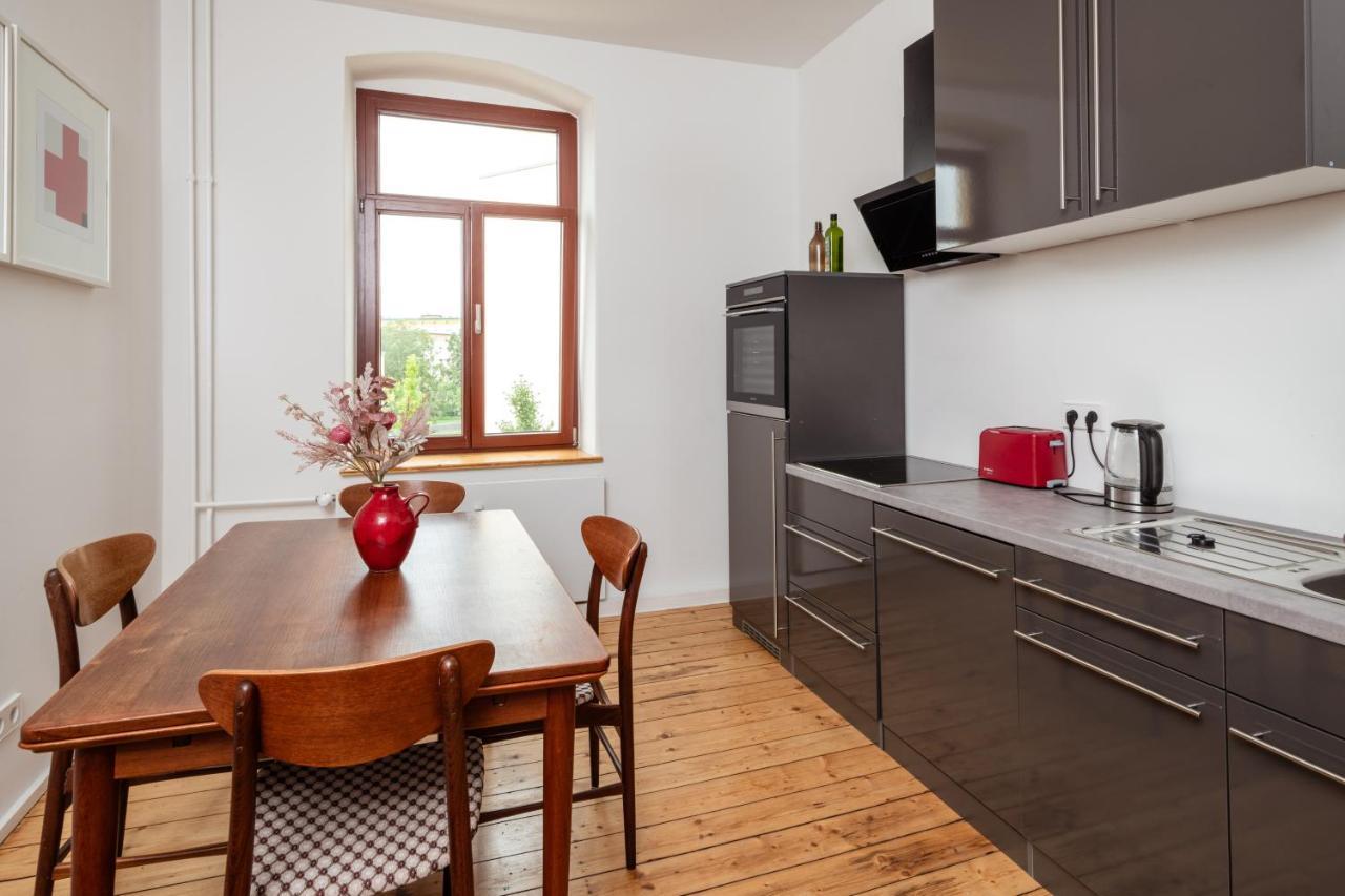 Kuenstlerzimmer Im Kulturhaus Haeselburg Gera Ngoại thất bức ảnh