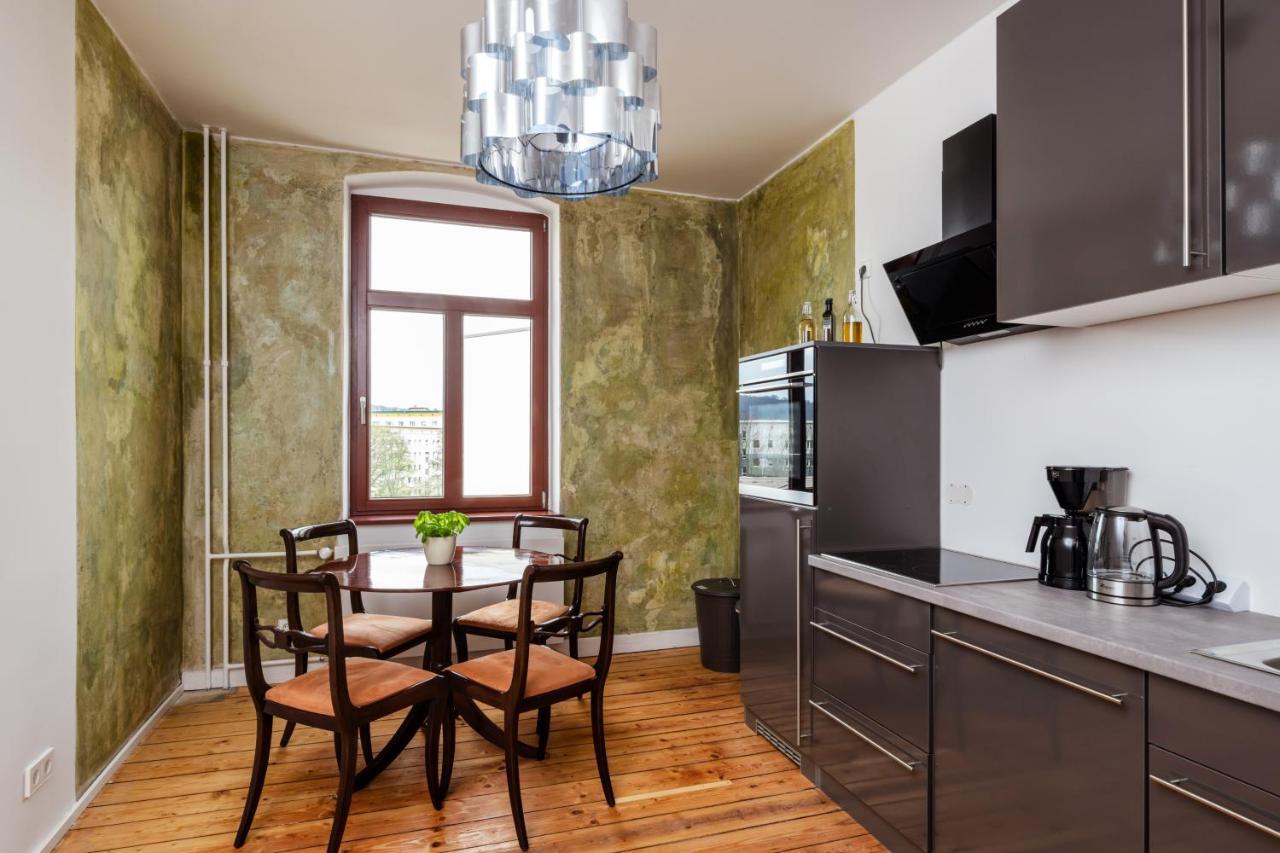Kuenstlerzimmer Im Kulturhaus Haeselburg Gera Ngoại thất bức ảnh
