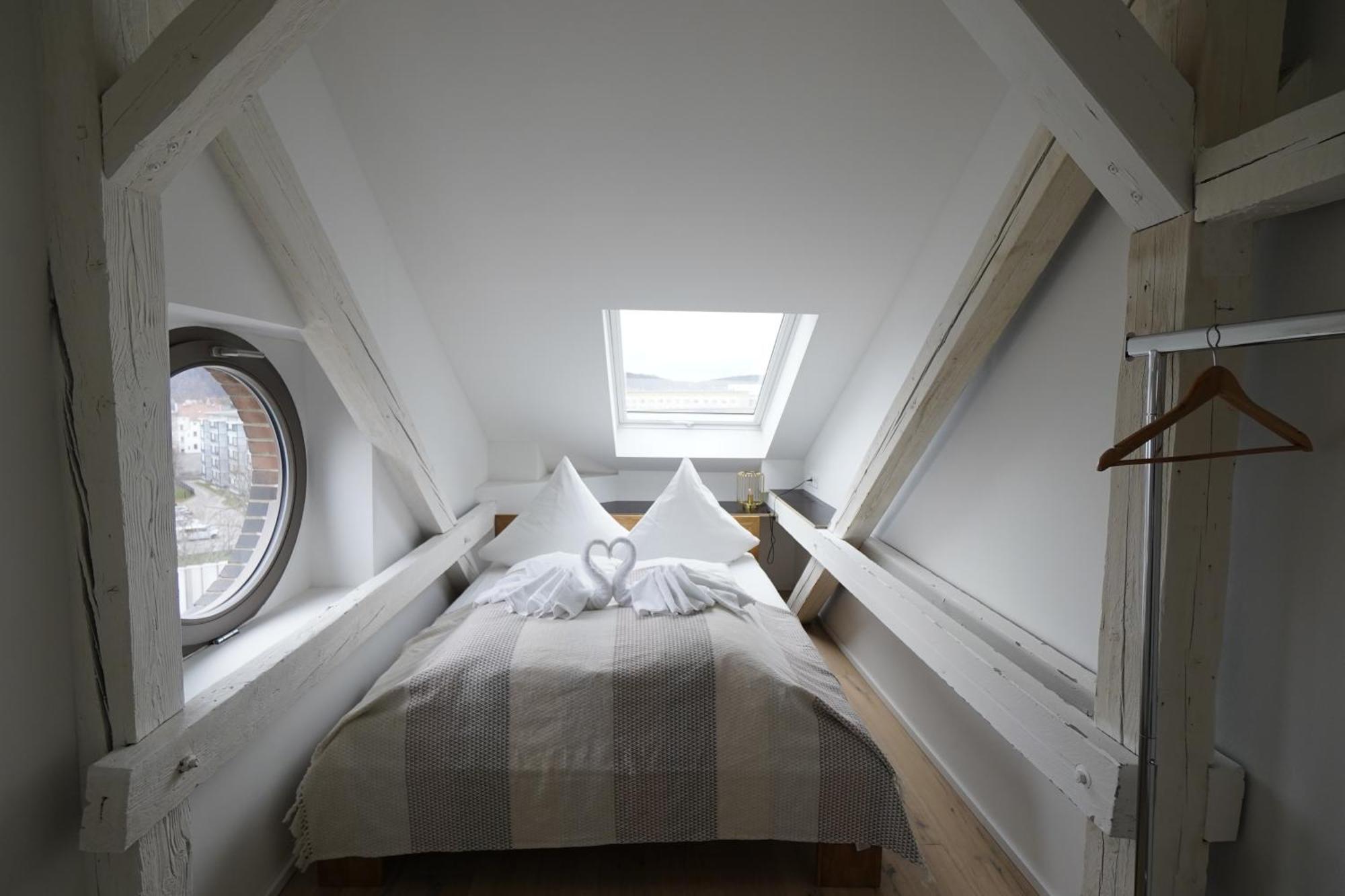 Kuenstlerzimmer Im Kulturhaus Haeselburg Gera Ngoại thất bức ảnh