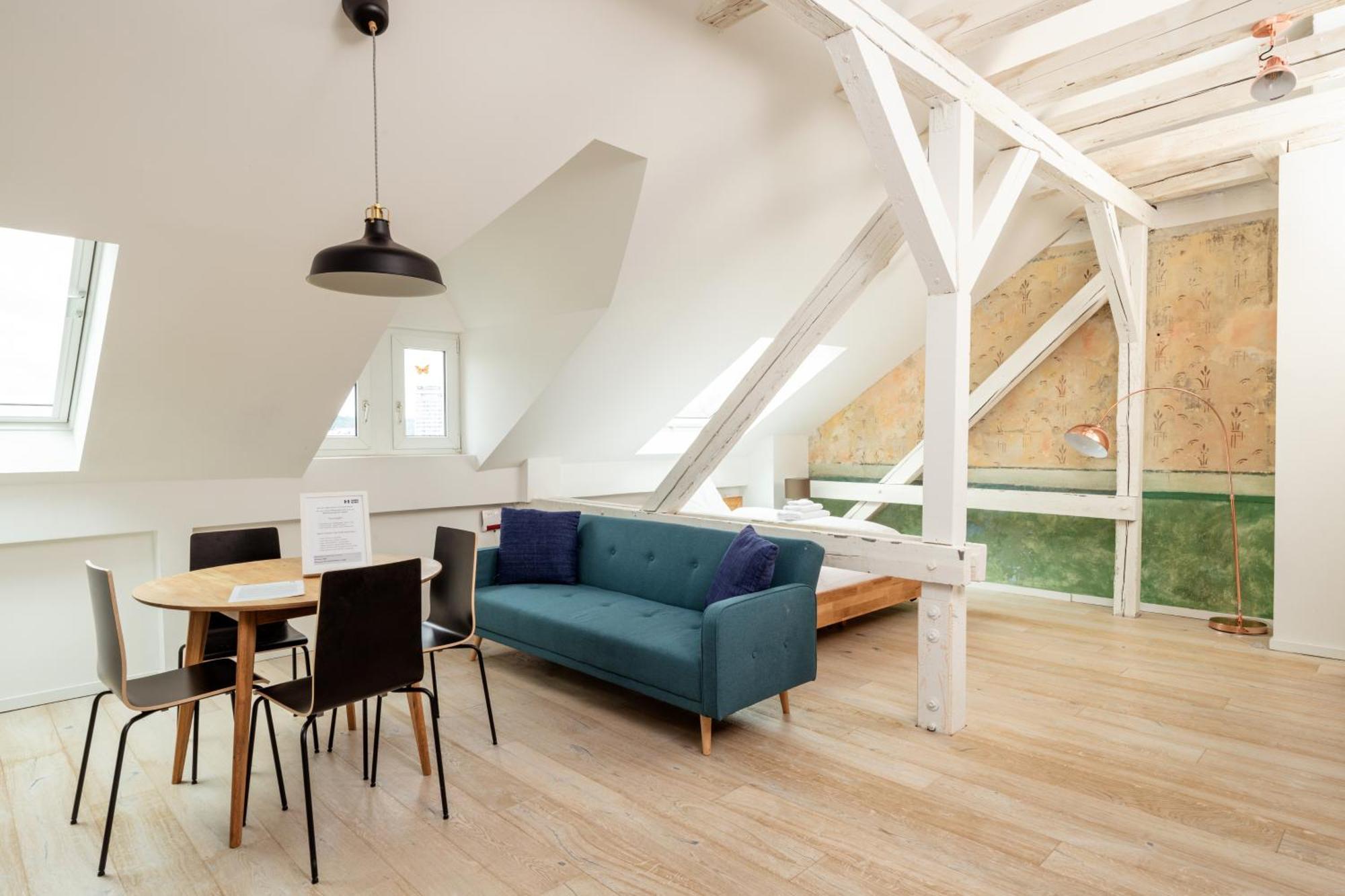 Kuenstlerzimmer Im Kulturhaus Haeselburg Gera Ngoại thất bức ảnh